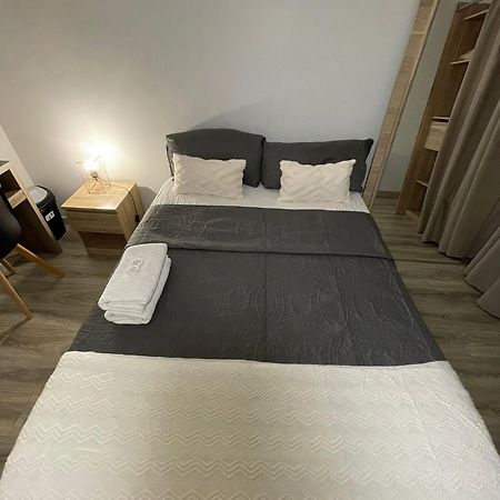 Agreable Chambre Menucourt ภายนอก รูปภาพ