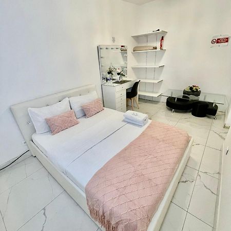 Agreable Chambre Menucourt ภายนอก รูปภาพ