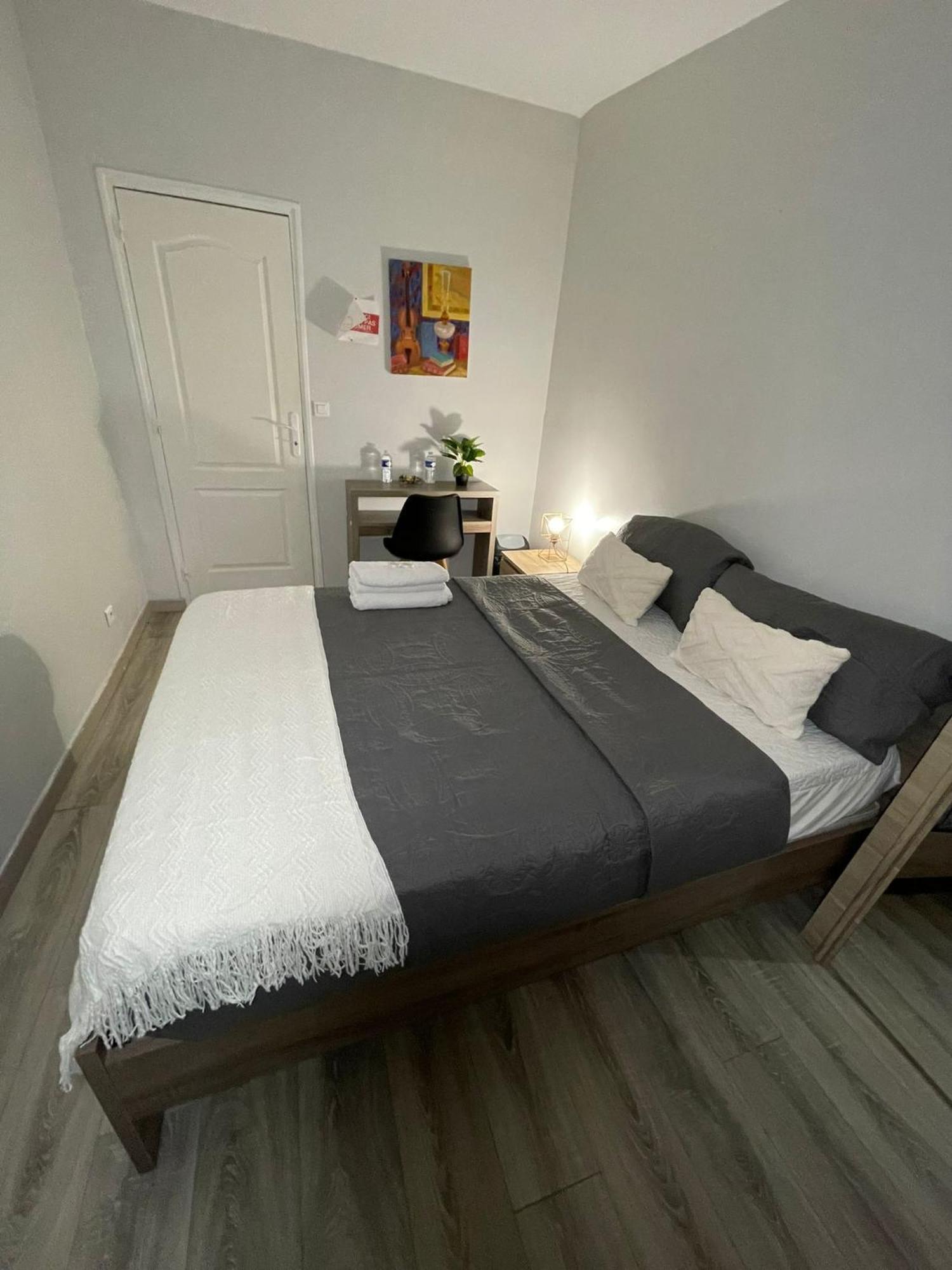 Agreable Chambre Menucourt ภายนอก รูปภาพ