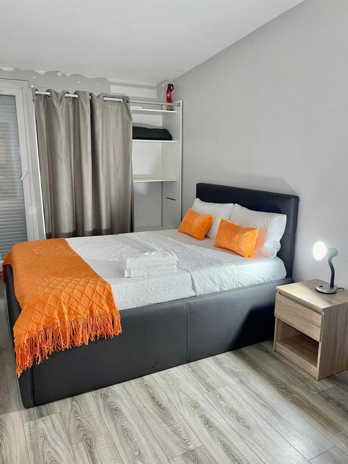 Agreable Chambre Menucourt ภายนอก รูปภาพ