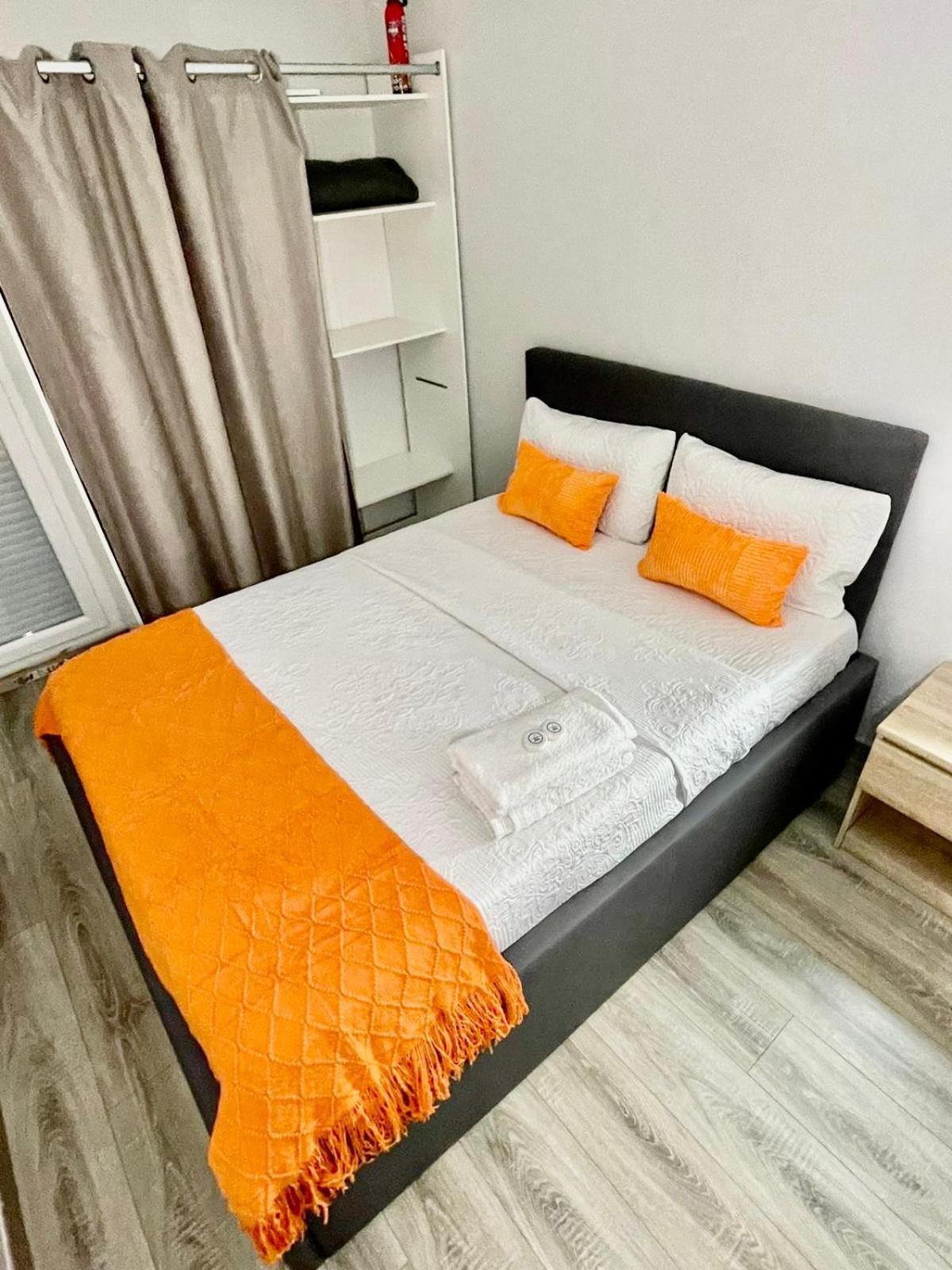 Agreable Chambre Menucourt ภายนอก รูปภาพ