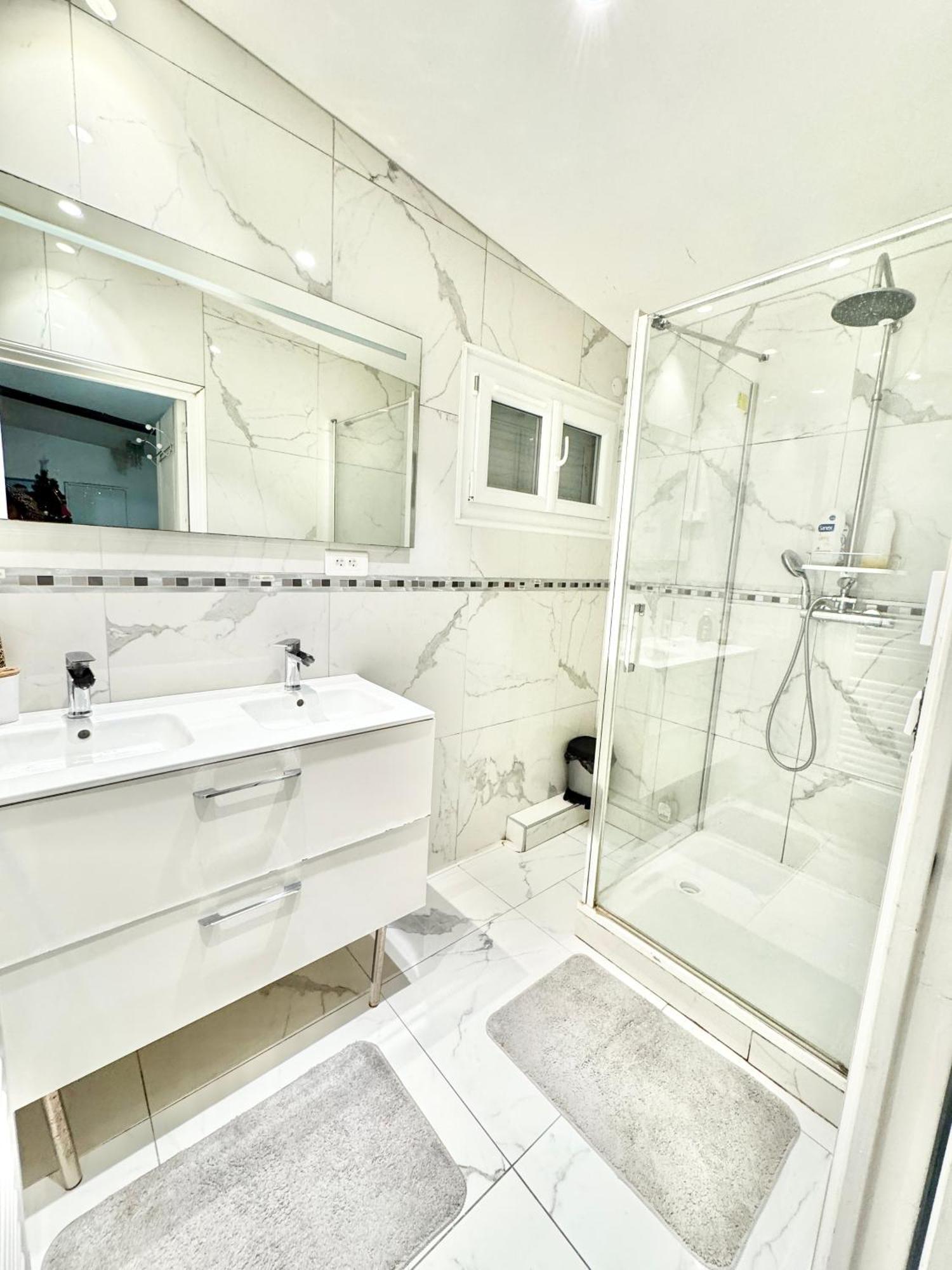 Agreable Chambre Menucourt ภายนอก รูปภาพ